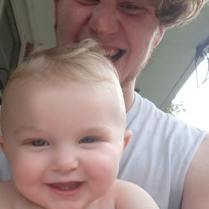 Meet your Posher, Derrick